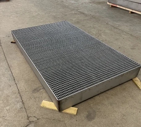 Metal street furniture